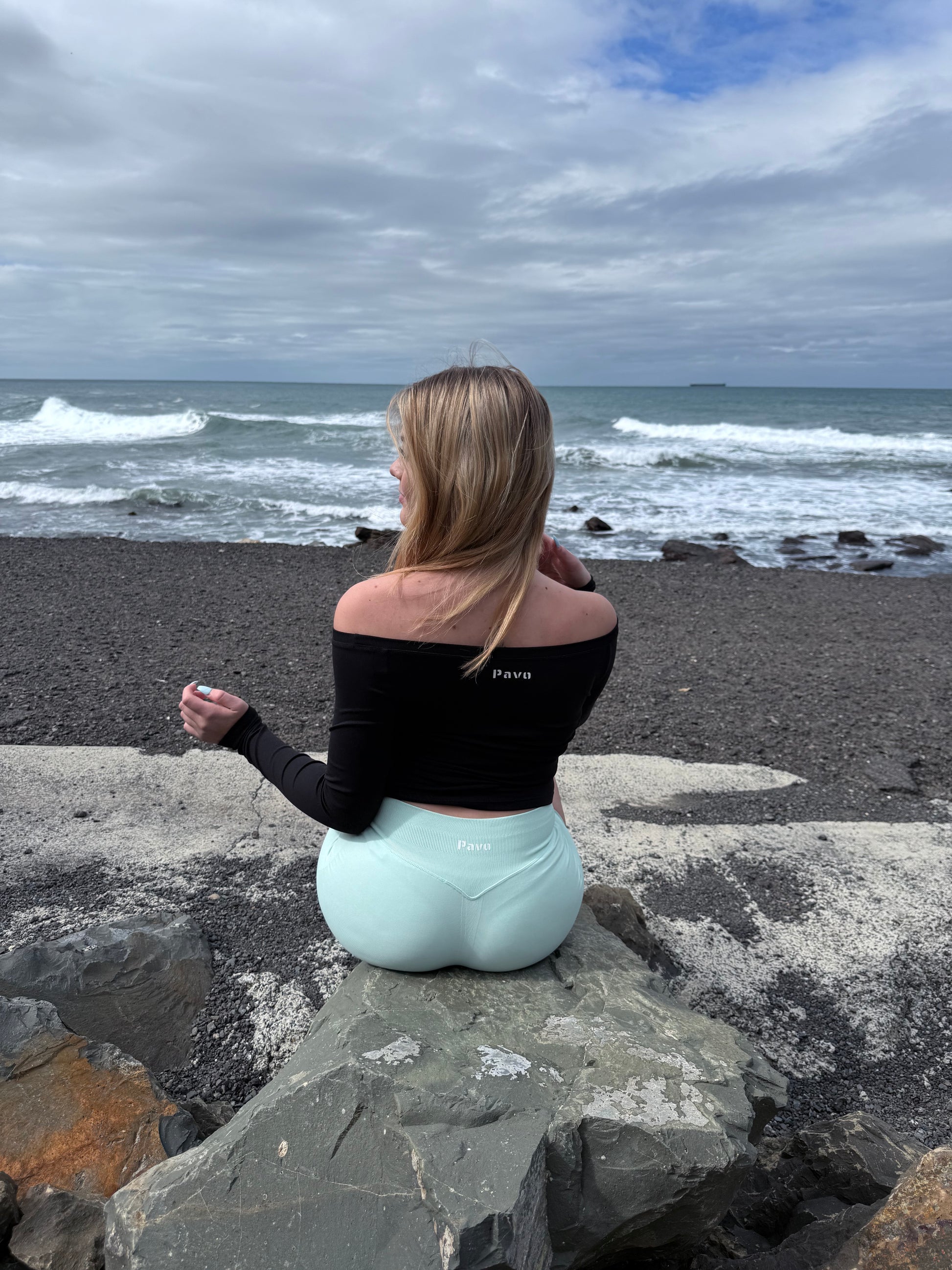 Palm blue activewear shorts